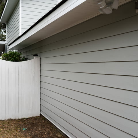 Highlighting vinyl siding as a durable exterior material choice