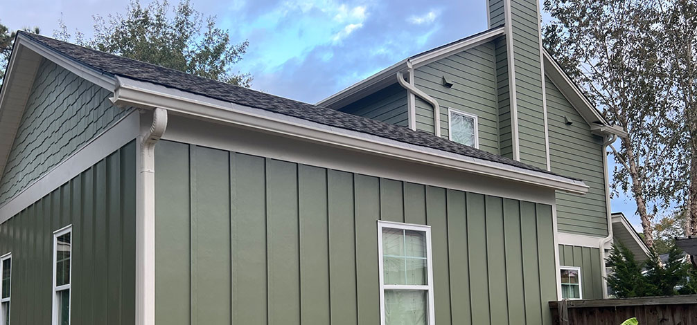 Professional gutter installation and repair services for homes in North Myrtle Beach.